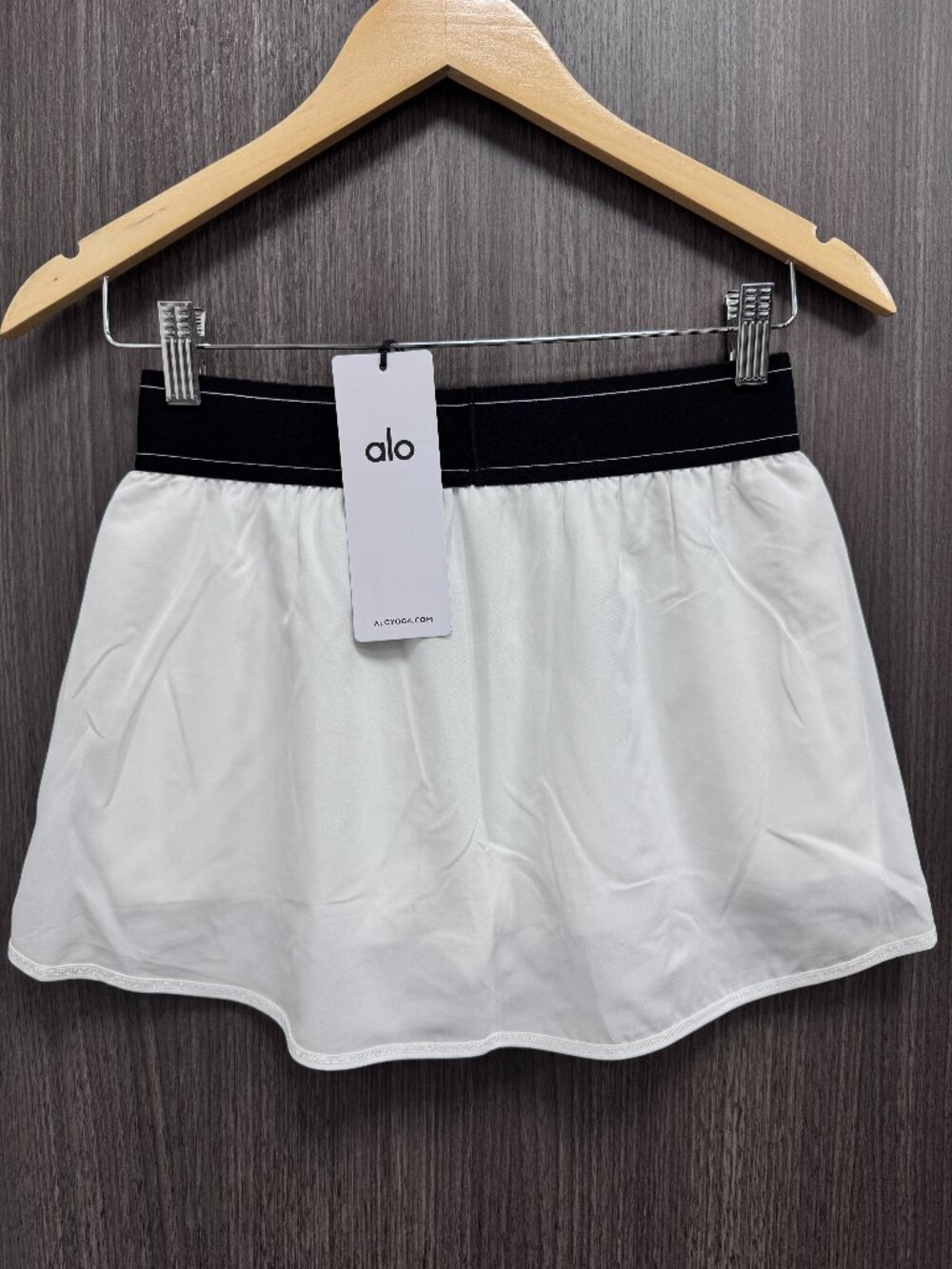 White Skirt 😘 ALO Yoga Daily/travel Match Point Tennis Skirt NWT - Picture 6 of 7